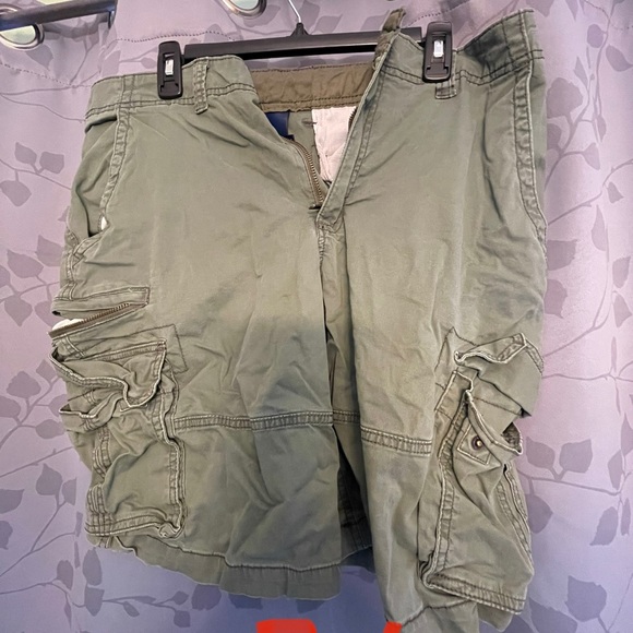 Mens shorts and Pajama pants. - Picture 4 of 6